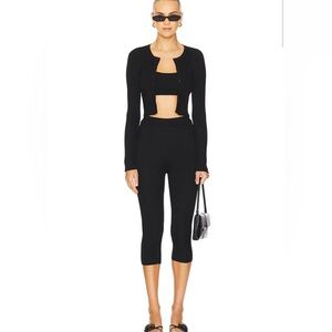 REVOLVE Jude Knit Set in Black
Size Medium
ALL THE WAYS
$98